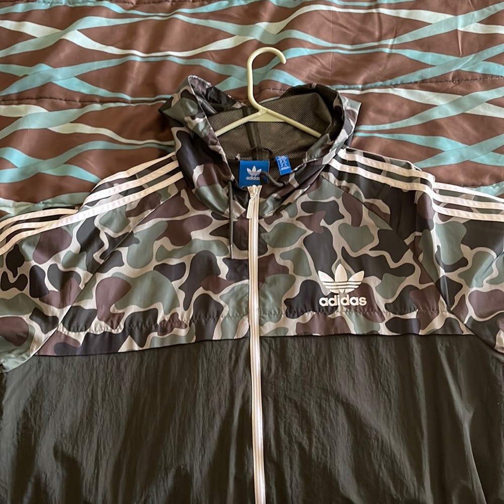 Adidas Windbreaker, only worn a couple times  , great condition